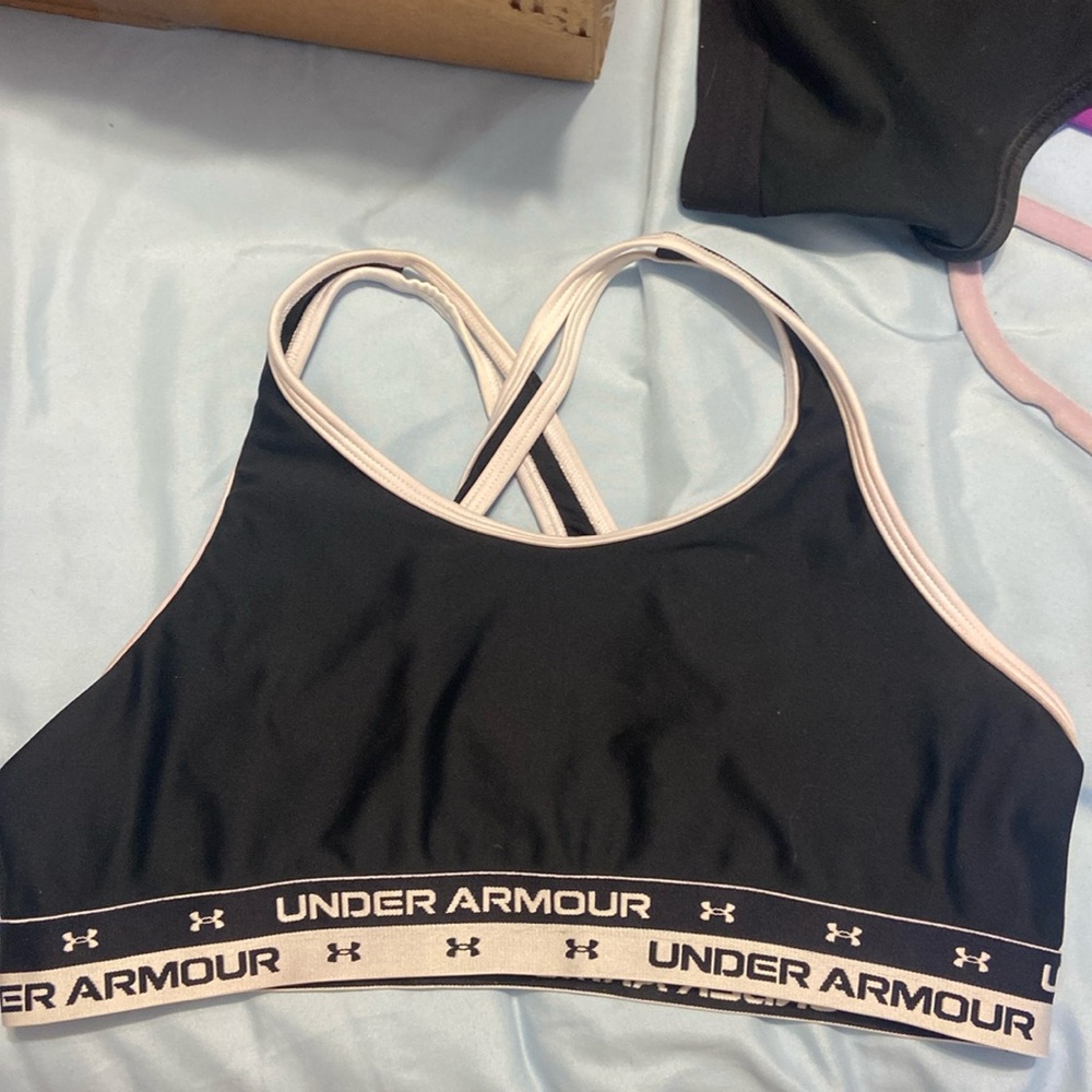 youth girls under armour sports bra size XL